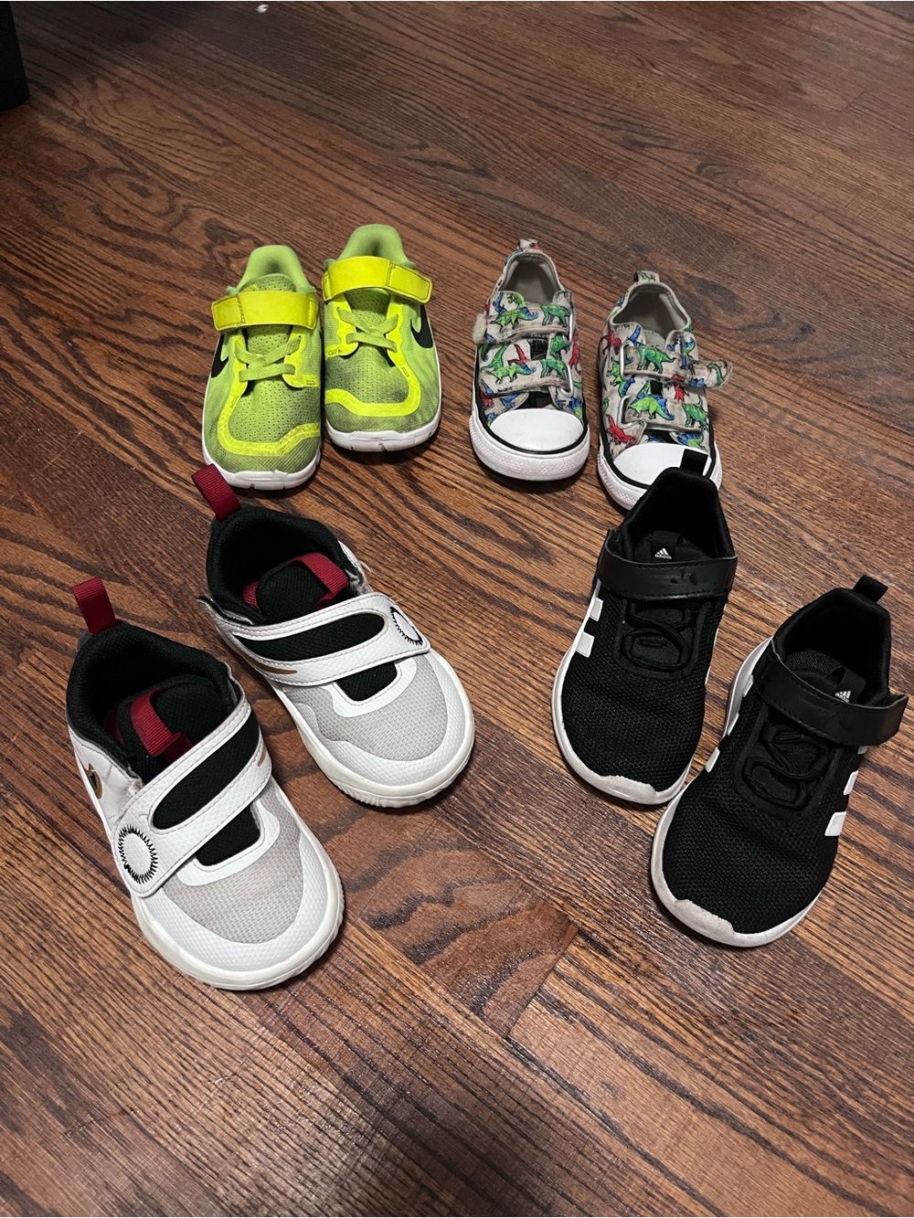 8c boy Nike lot bundle Black and White Kids Sneakers with Hook-and-Loop Straps